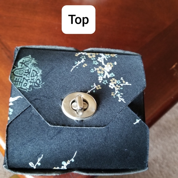 Take Out Box ! - Picture 2 of 13